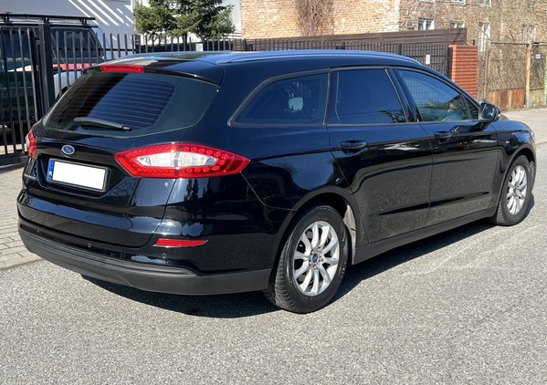 Ford Mondeo cena 49999 przebieg: 164000, rok produkcji 2016 z Piastów małe 407